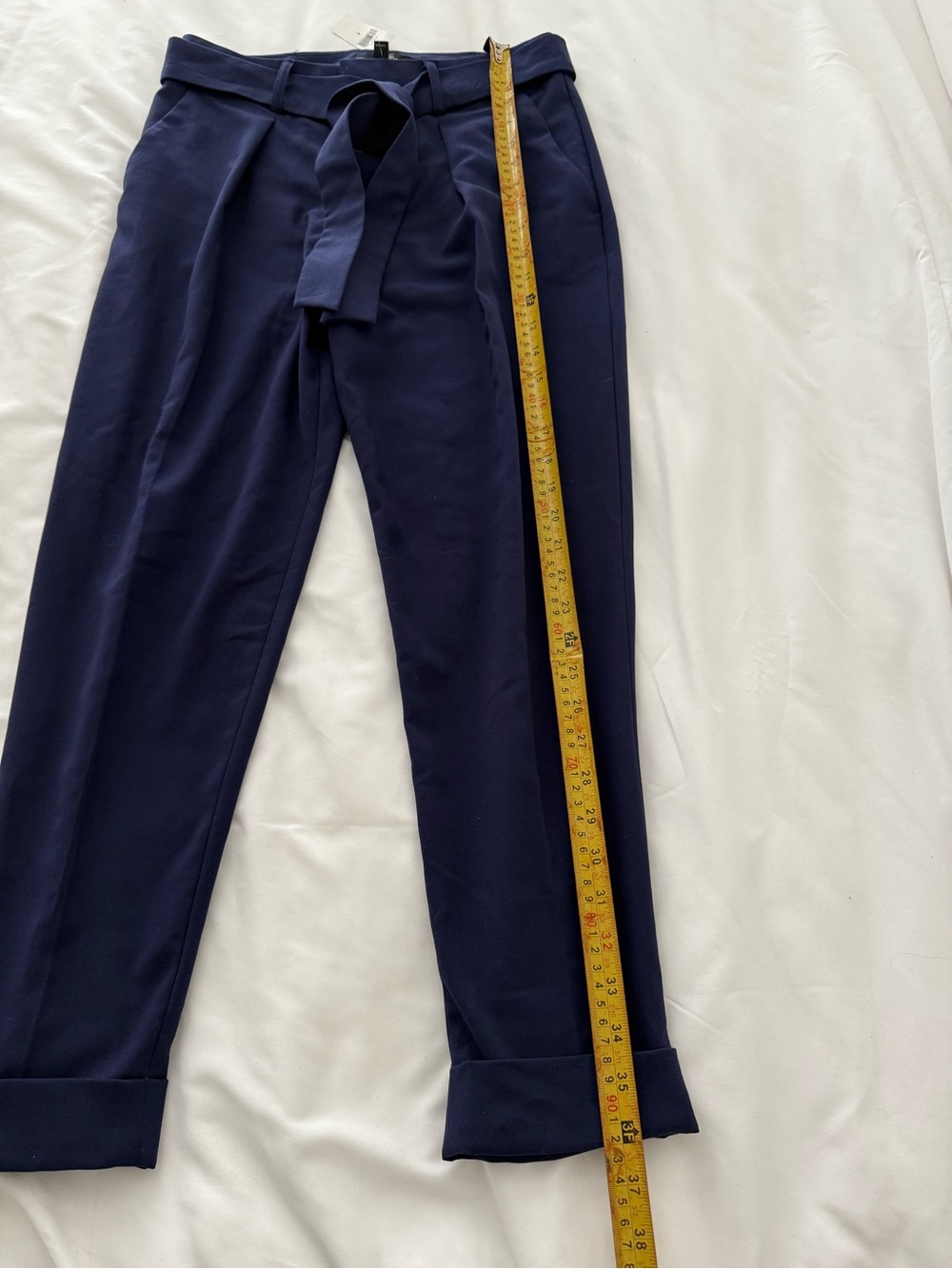 Banana Republic pleated tie-waist ankle pants in navy blue Women’s Sz 4